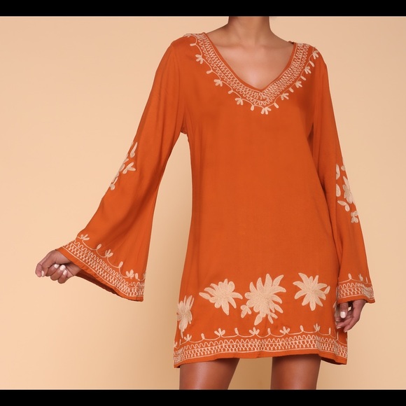 The perfect tunic for the beach or brunch! - Picture 3 of 3